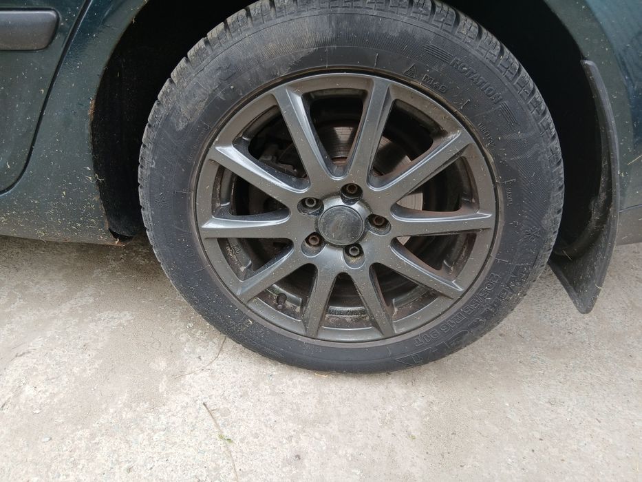 Jante aliaj negre R16 5X112 cu anvelope 205/55 pentru Skoda Octavia 2/Golf 5/Passat B6