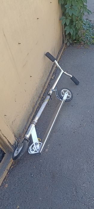 Продам самокат б.у.