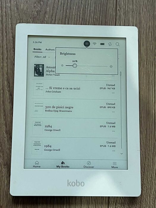 Ebook reader Kobo Aura HD ecran 6.8 inch touchscreen, iluminat pt citit noaptea, 700 carti in limba romana copiate pe el