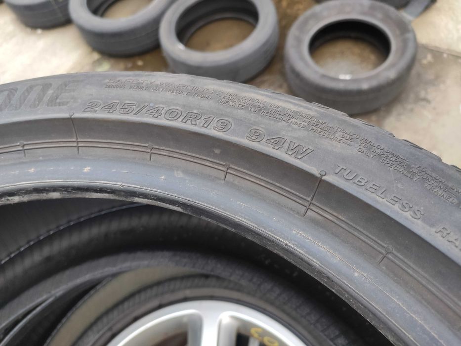 2бр Летни гуми 245 40 19 - Bridgestone - DOT 2022