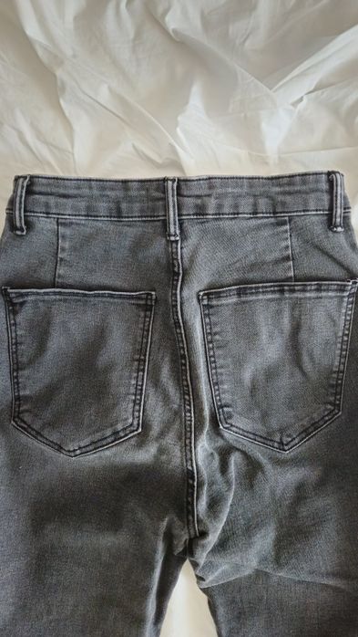 Blugi skinny gri inchis