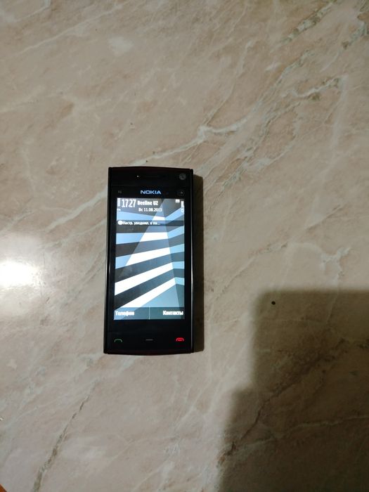 Nokia X6 в отличном состоянии