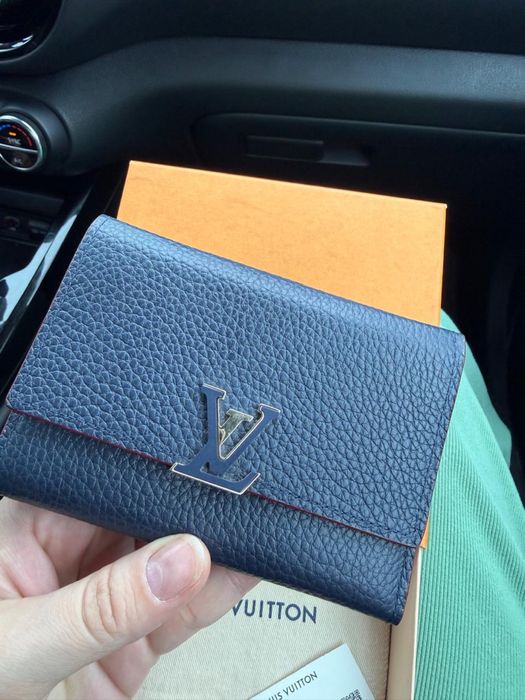 Продам оригинальный кошелёк Louis Vuitton.