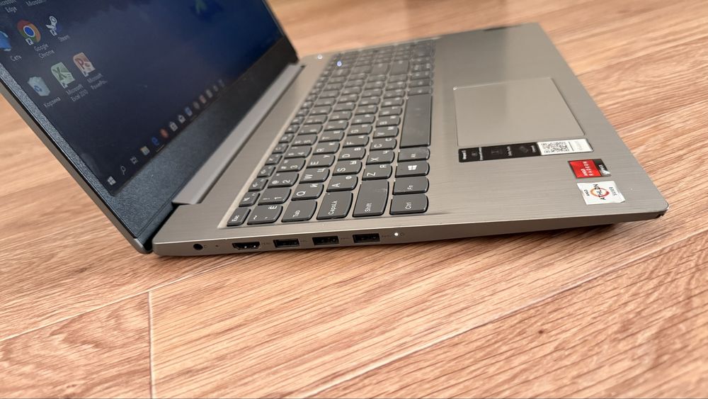 ноутбук Lenovo IdeaPad