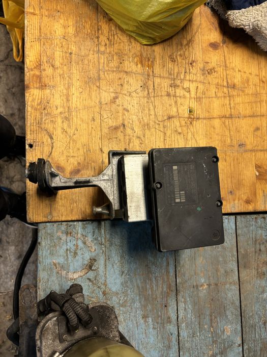 АБС за Мерцедес С класа W203.