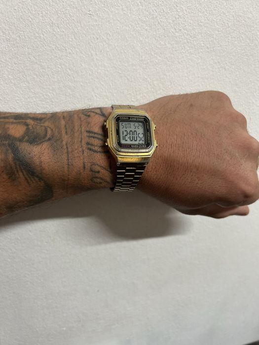 Ceas Casio digital