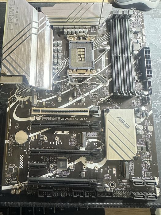 Asus prime z 790 v ax wifi sotiladi