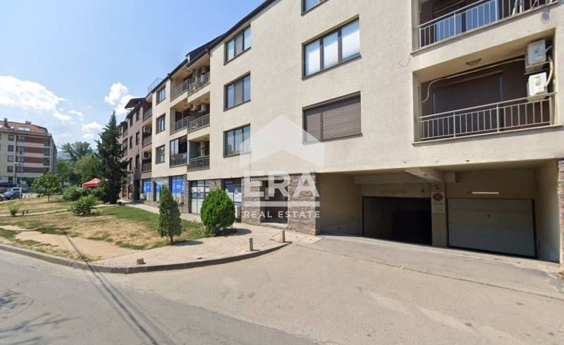 Подземно паркомясто на ул. Чавдар Мутафов в кв. Витоша