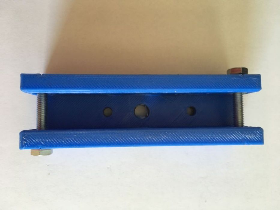 Sablon mobila forma U din plastic dur dibluri ericsoane 8/5mm pal 18mm