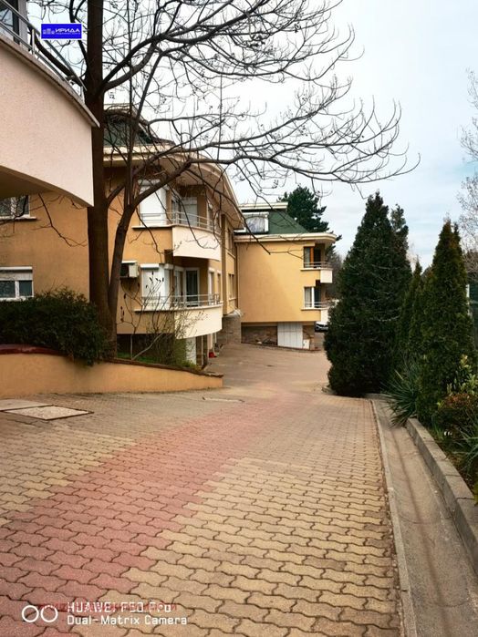 Четиристаен обзаведен апартамент в Драгалевци