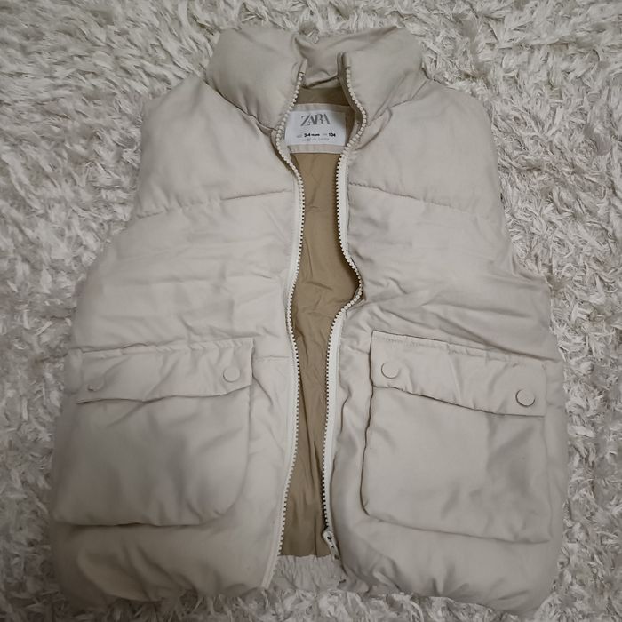 Veste fetiță 6 ani - toate 90 ron