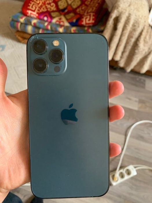 Iphone 12 pro max с коробкой