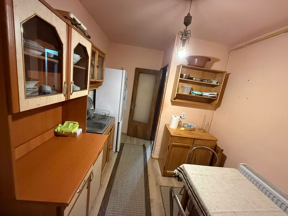 Vand apartament 3 camere