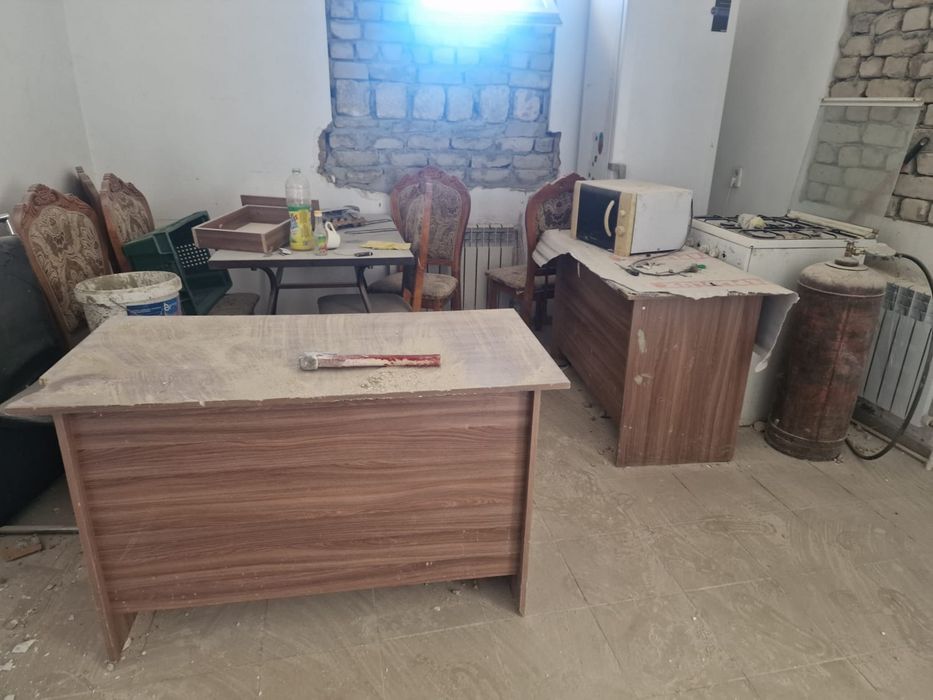 Офисная мебель в отличном состоянии