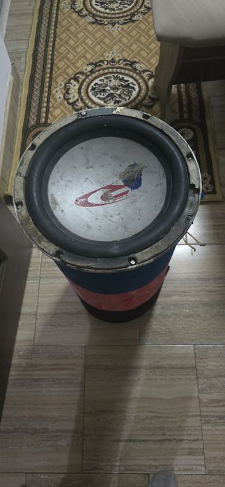 Stații si boxe de vânzare