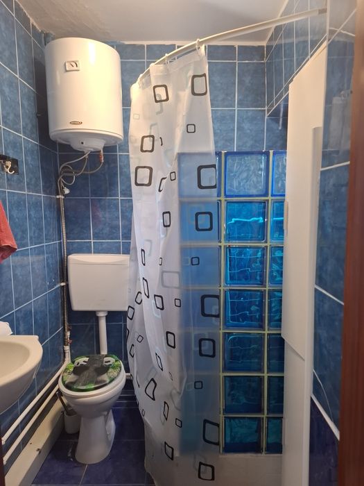 Închiriez garsoniera zona Penny, 1200 lei