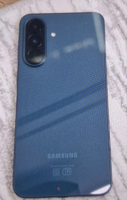 Продаю А37 и s22 plus