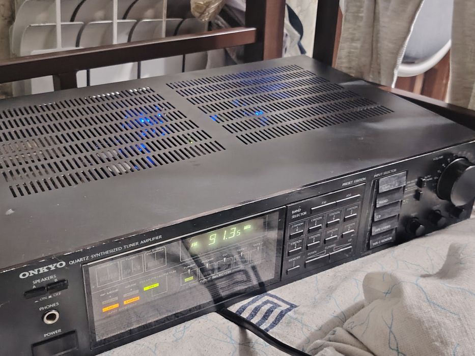 стерео уселитель onkyo оригинал