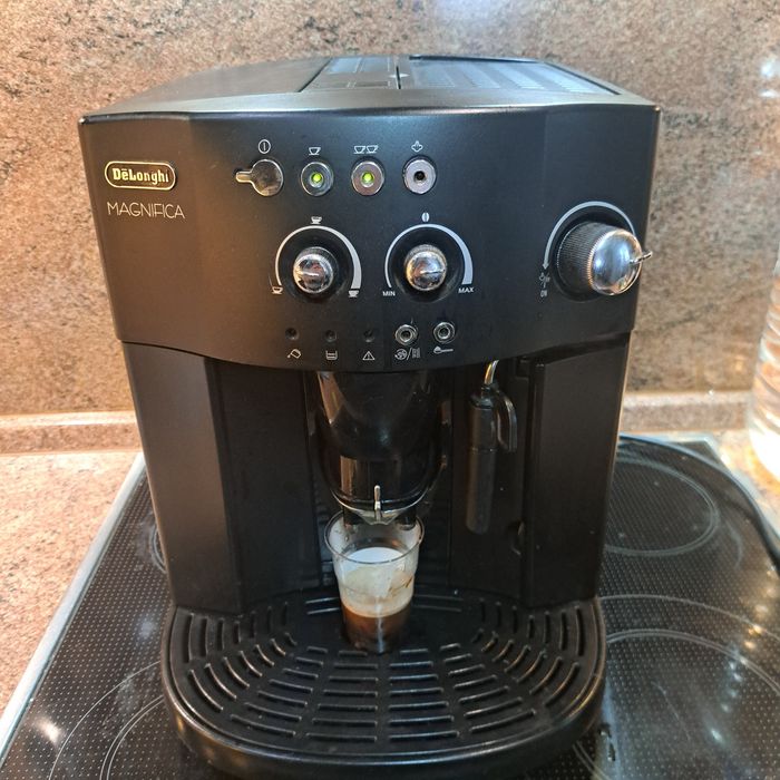 Кафемашина DeLonghi Magnifica
