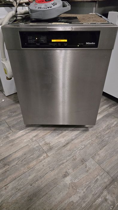 Съдомиялна Miele G5830