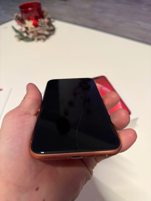 iPhone XR Nu se aprinde (de piese )