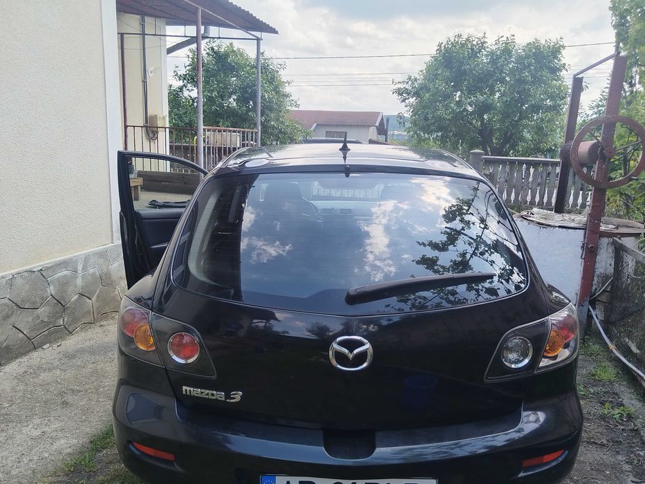 Mazda 3, anul 2005