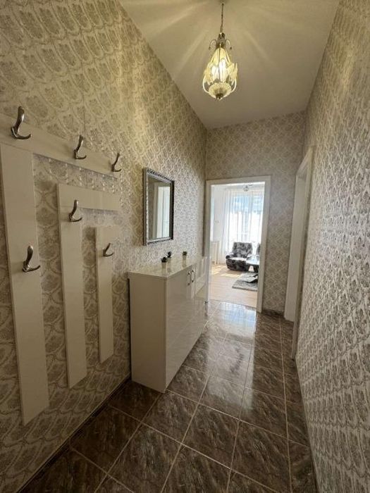 Дава се под наем Четиристаен апартамент в Пловдив, Център - 100 кв.м за 612 € - Снимка #10