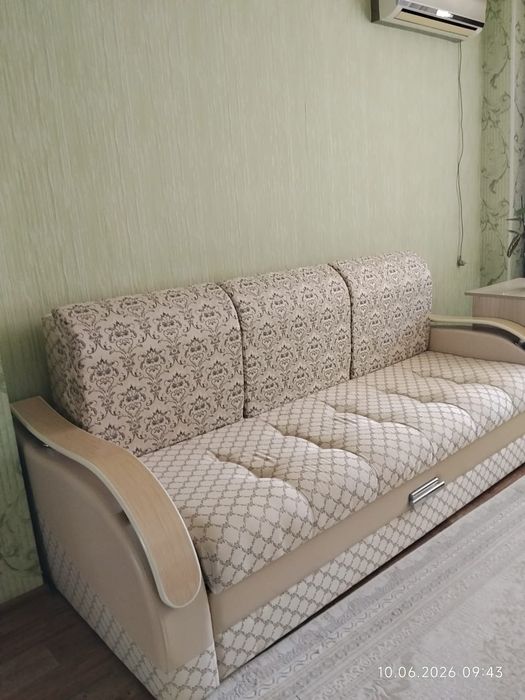 Продается б/у диван