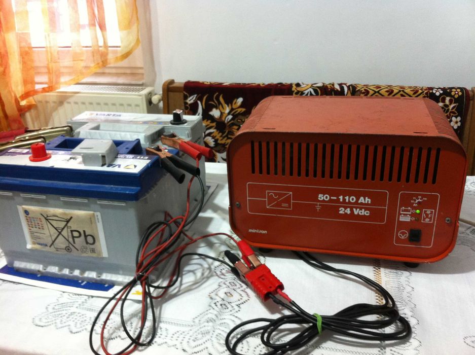 Redresor Automatik Gansow 24V max20A/ Minitron  24V max15A (statie