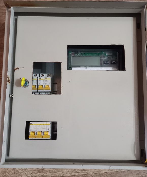 Продам щит шкаф учета полностью собранный в сборе