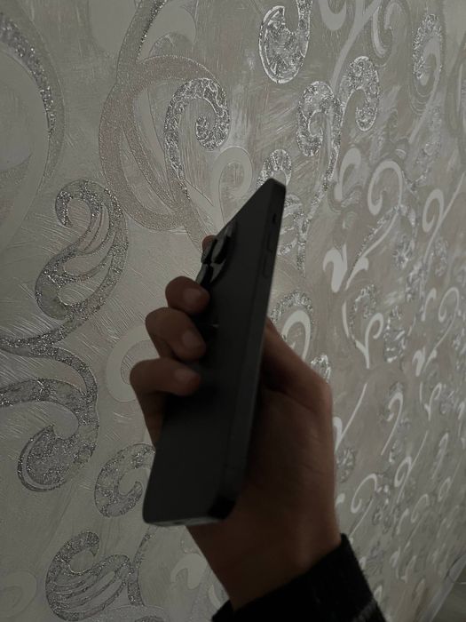 iphone 14 Pro Max sotiladi srochna Pul kerak