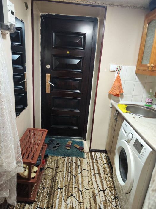 Срочно Продаётся 2 комнатная квартира опщежития  Авиасозлар-1 Школа-61