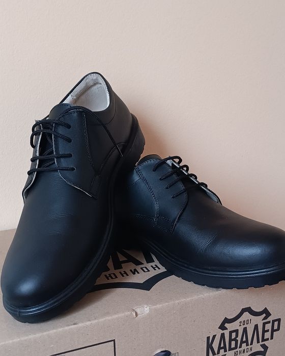 Мъжки обувки 43 номер