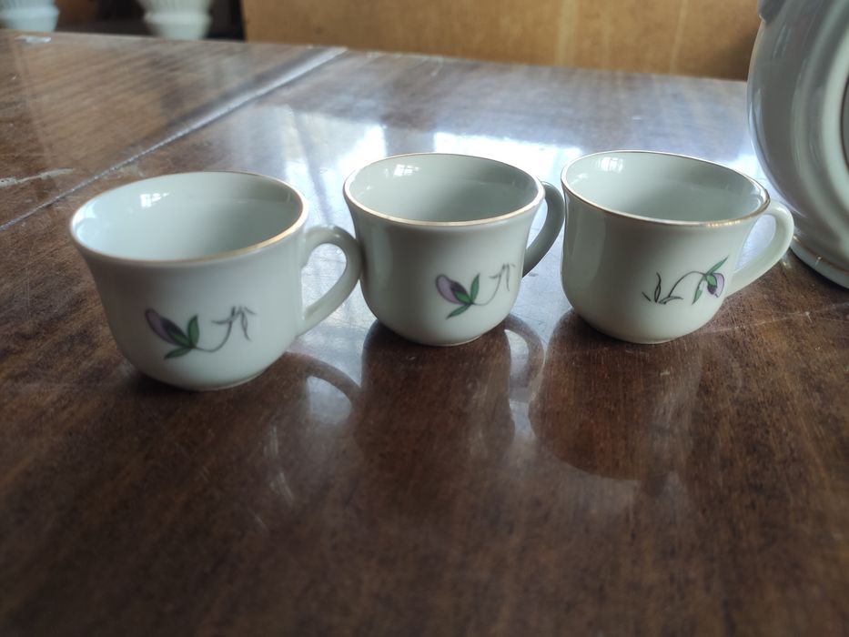 Порцеланов сервиз за греяна ракия