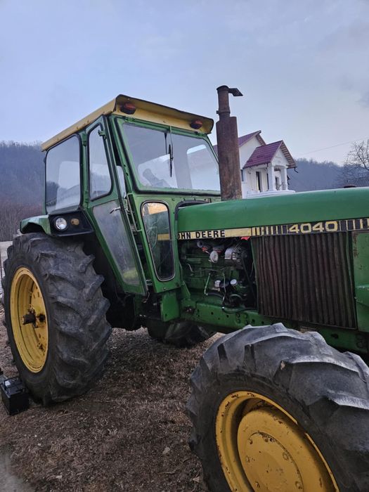 Schimb  john Deere stare de functionare perfecta 120 de cai putere