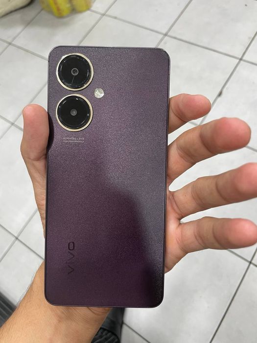 Vivo y 27 6/128gb