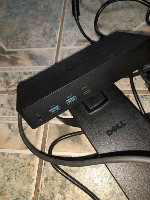 Doking station dell d6000