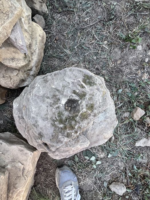 Дялан камък за основи