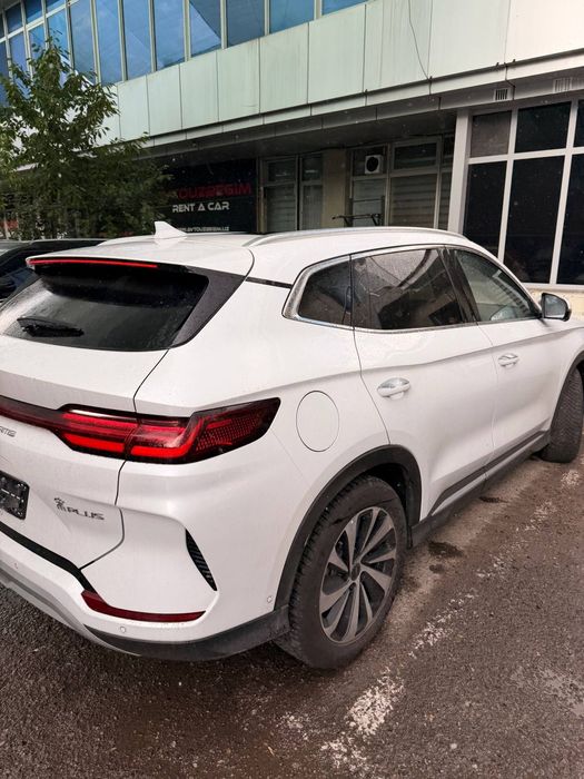 Byd song plus Champion 605