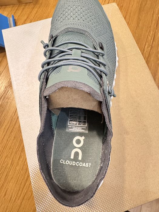 Кроссовки мужские On