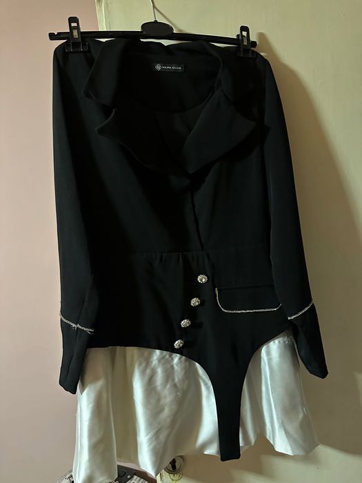 Черна рокля тип сако