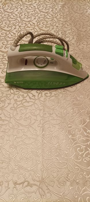 Утюги с терморегулятором и паровой