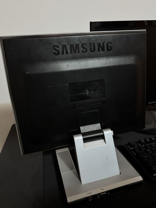 Monitor Vintige Samsung 17 LCD