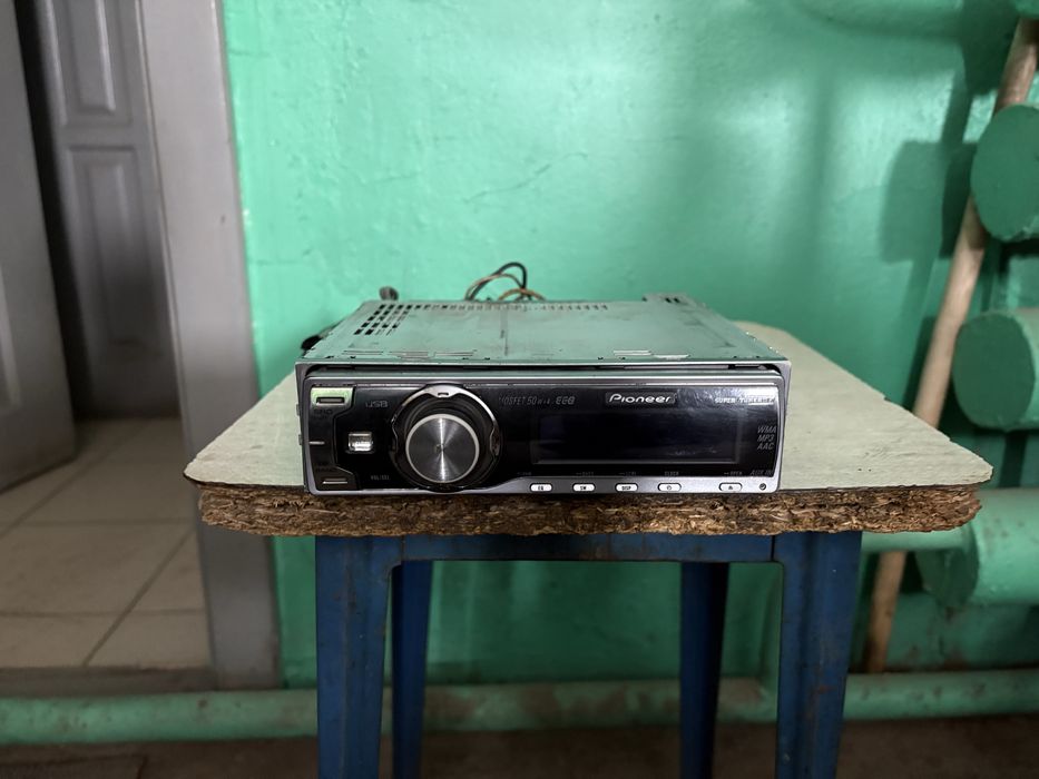 Магнитола.