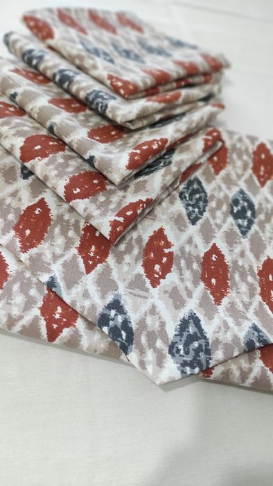 Салфетки, скатерти , раннеры