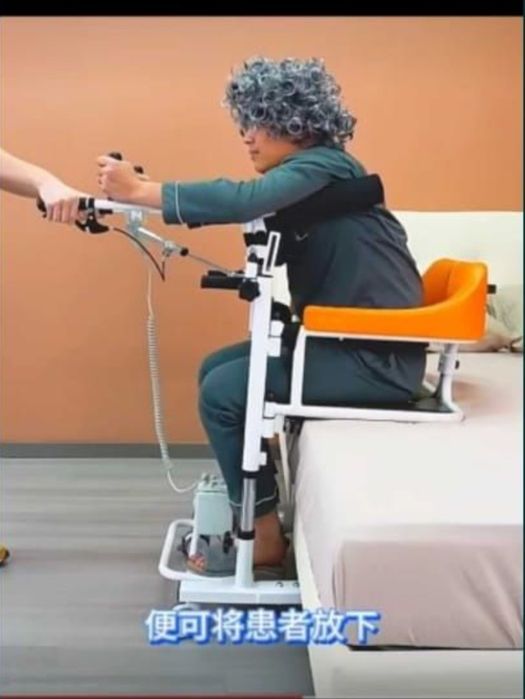 Продам новый кресло каталка туалет