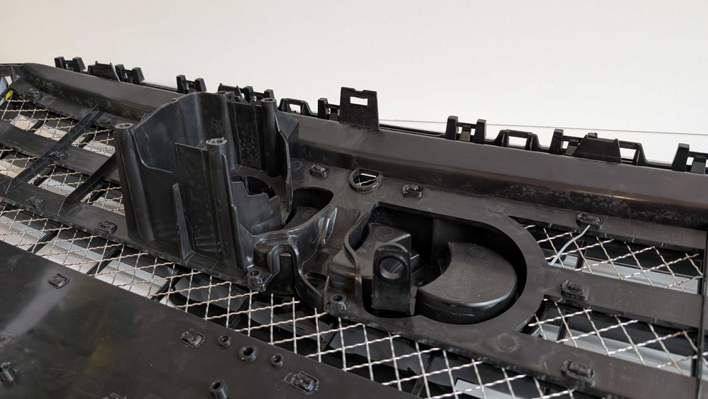 Решетка Ауди А8 Д4 Черна Хром W12 Стил Нова Audi A8 D4 Хромирана