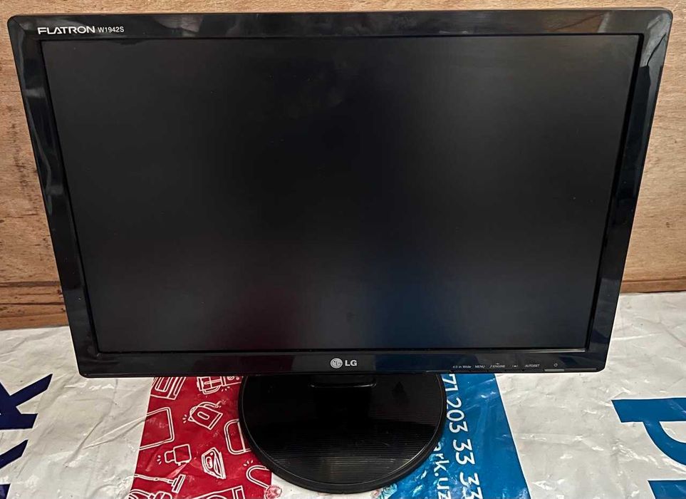 Монитор 19 дюймов с гарантией