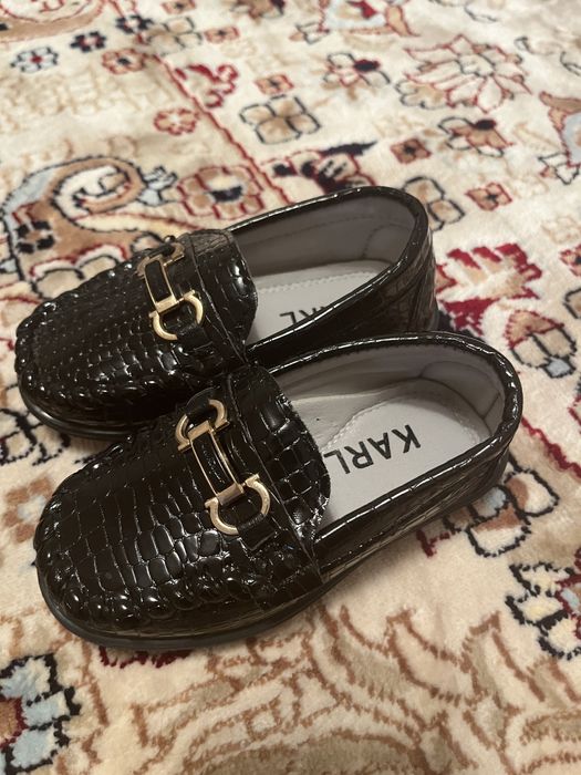 Продаю детские ботинки 21 размер