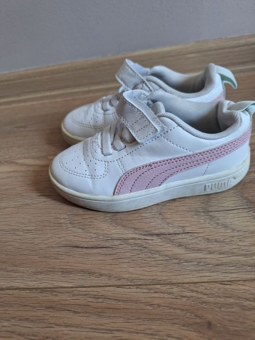 Маратонки за момиче Пума